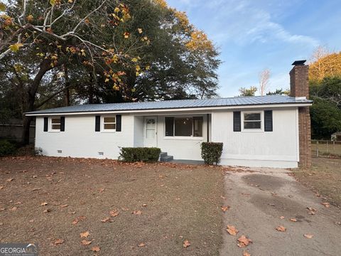 Photo of 110 Pinecone Drive, East Dublin, GA 31027 (MLS # 10653003)