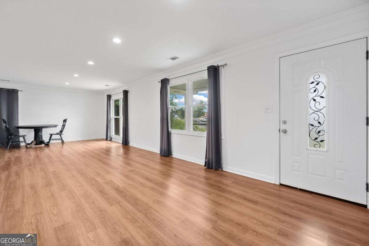 8535 HIRAM ACWORTH HWY