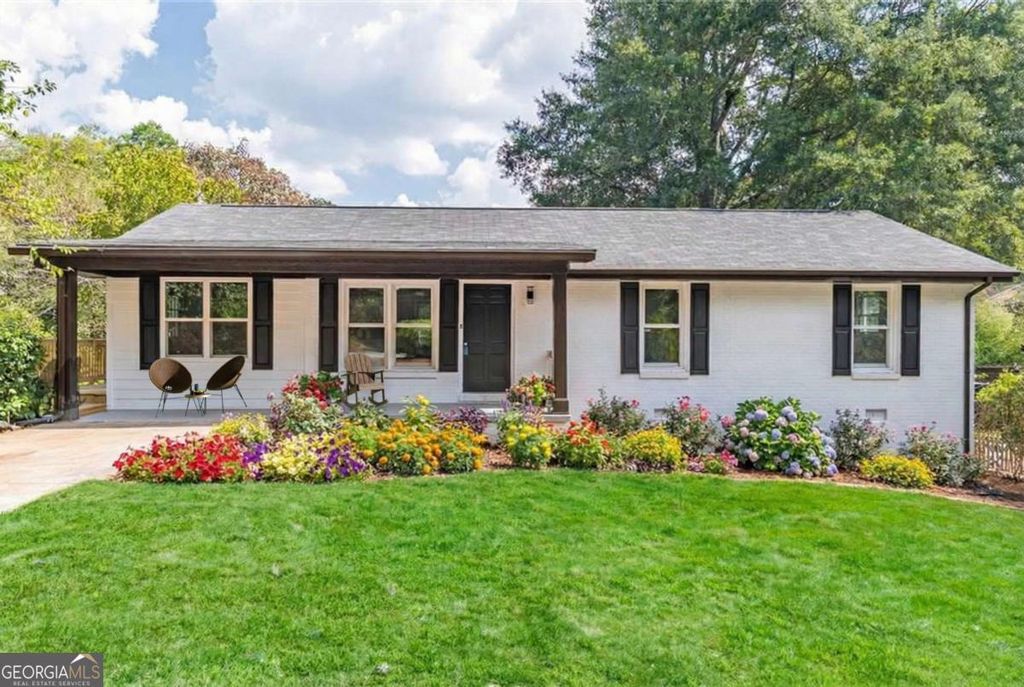 Photo of 1523 Delia Drive, Decatur, GA 30033 (MLS # 10681235)