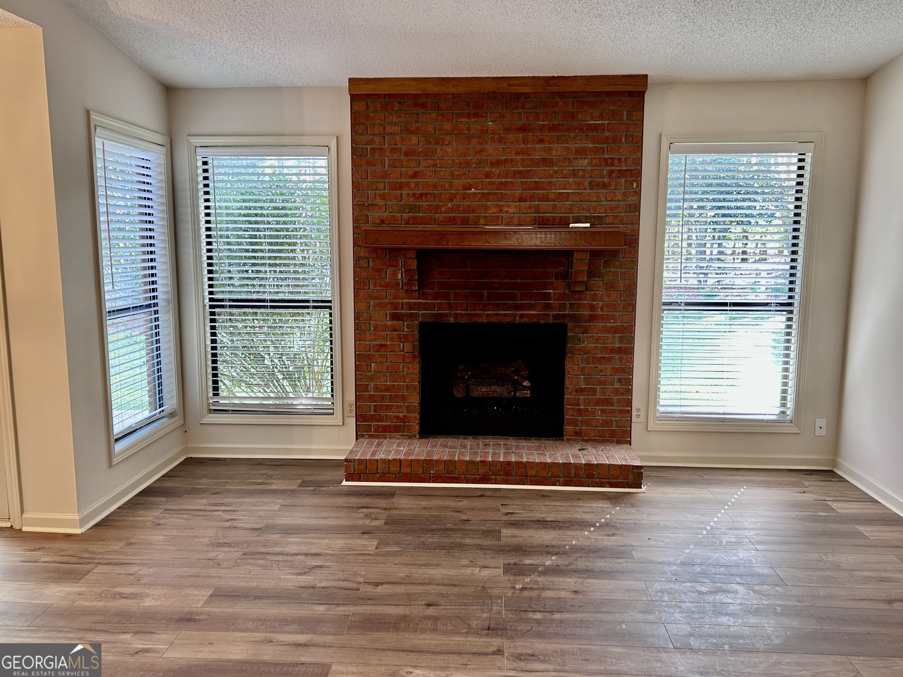 116 Glendale DR