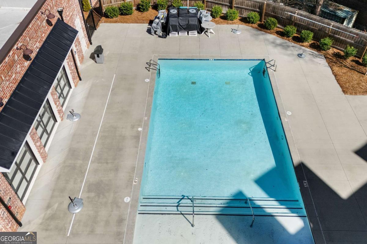 509 Burton DR 806