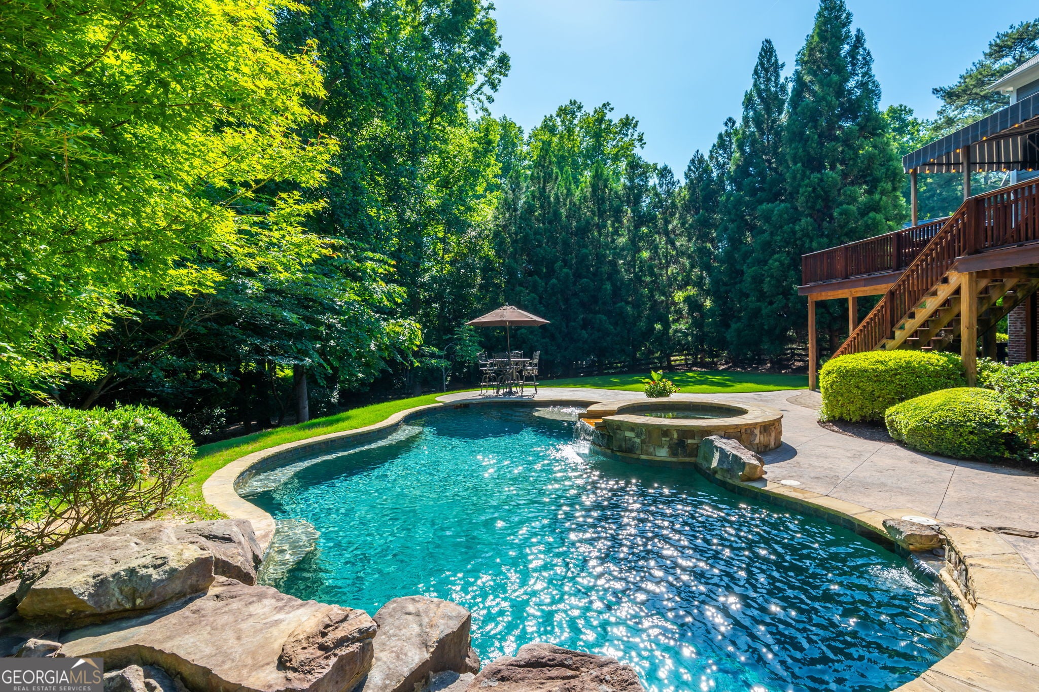 320 Sweet Gum CIR
