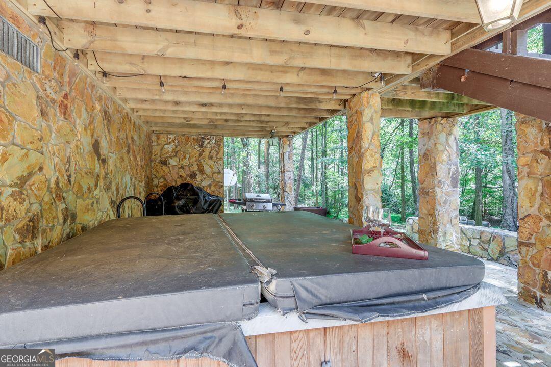 511 Harper Valley RD