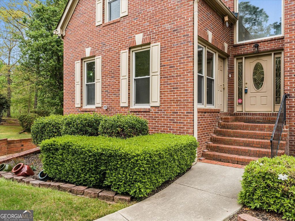 Photo of 96 Southern Golf Court, Fayetteville, GA 30215 (MLS # 10736112)