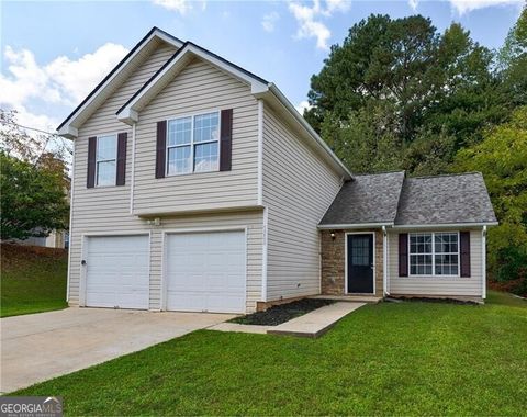 Photo of 7200 Mahogany Drive, Fairburn, GA 30213 (MLS # 10612770)