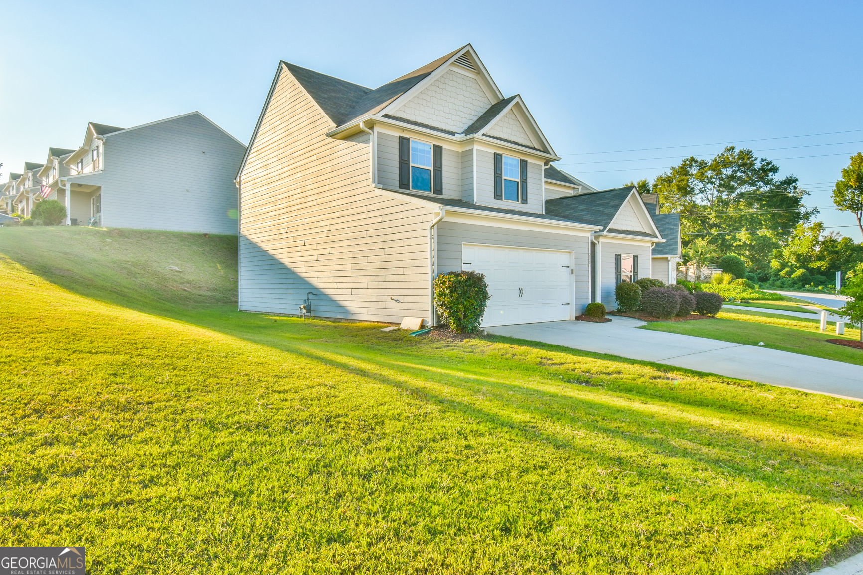 210 Holly WAY