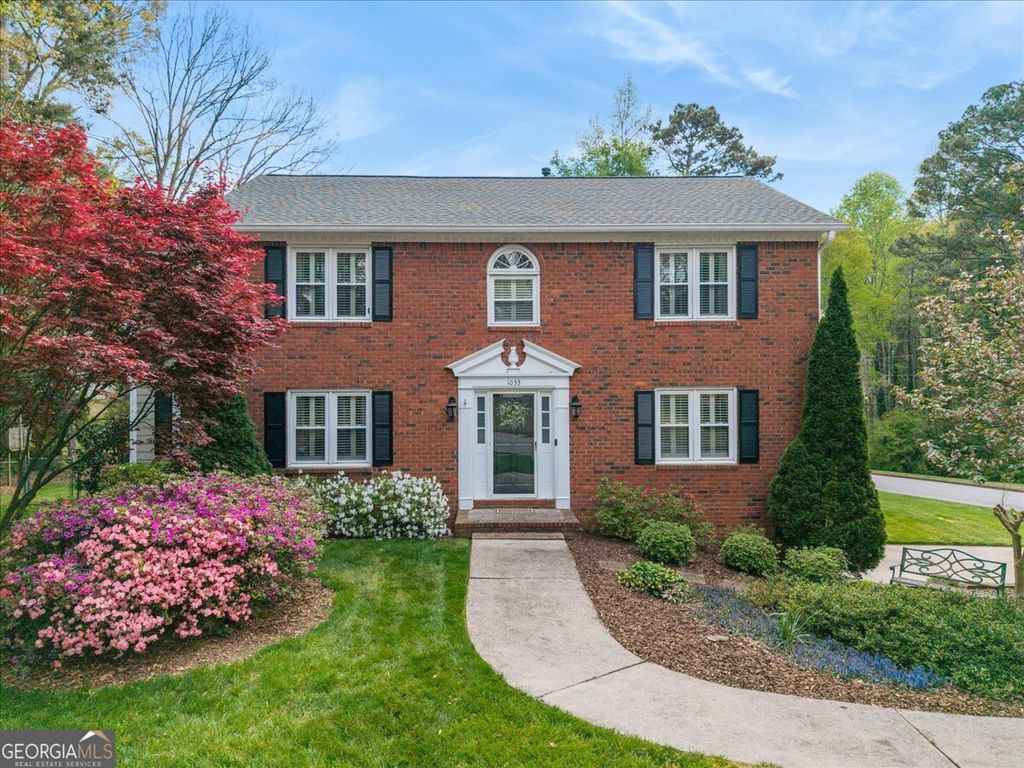 Photo of 1033 Wash Lee Drive SW, Lilburn, GA 30047 (MLS # 10722367)