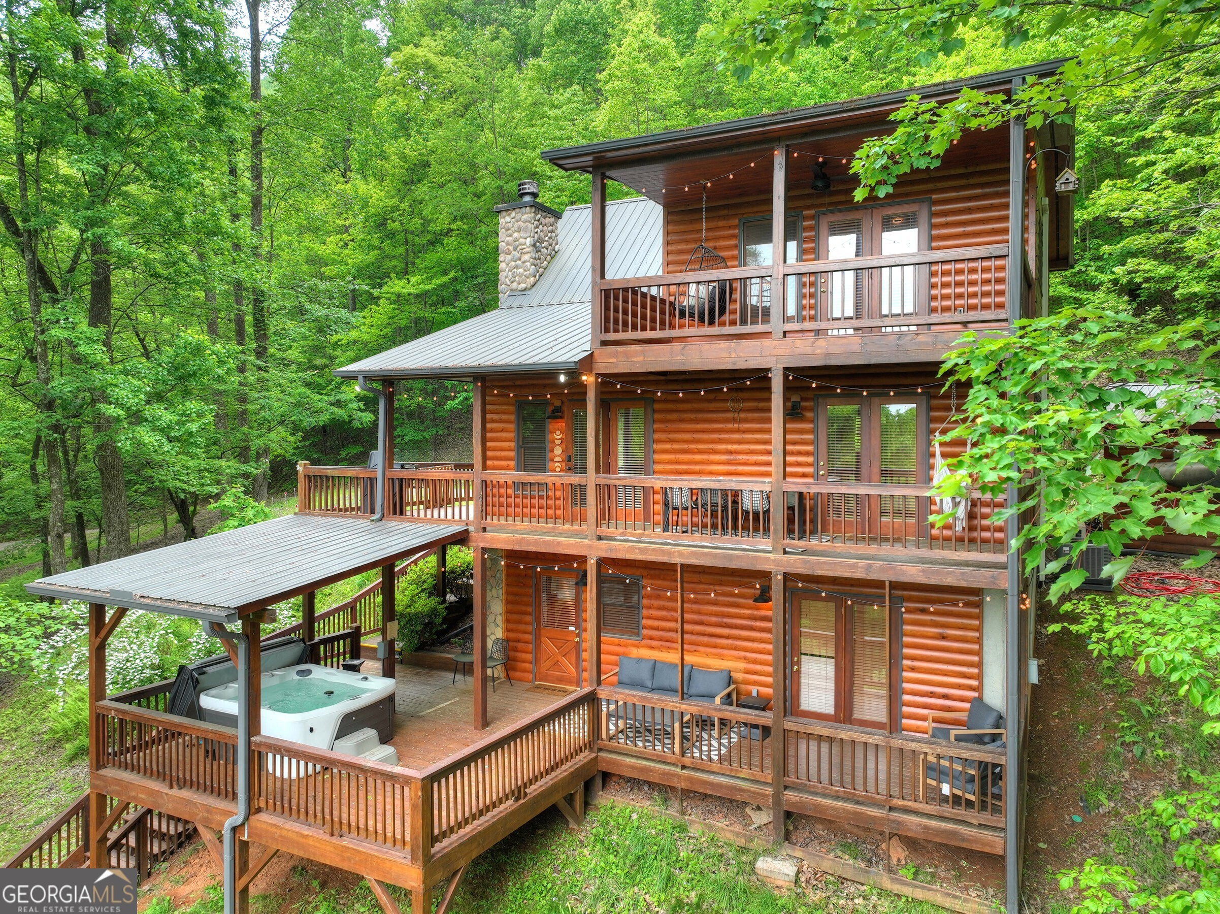 384 Mountain Highlands CT