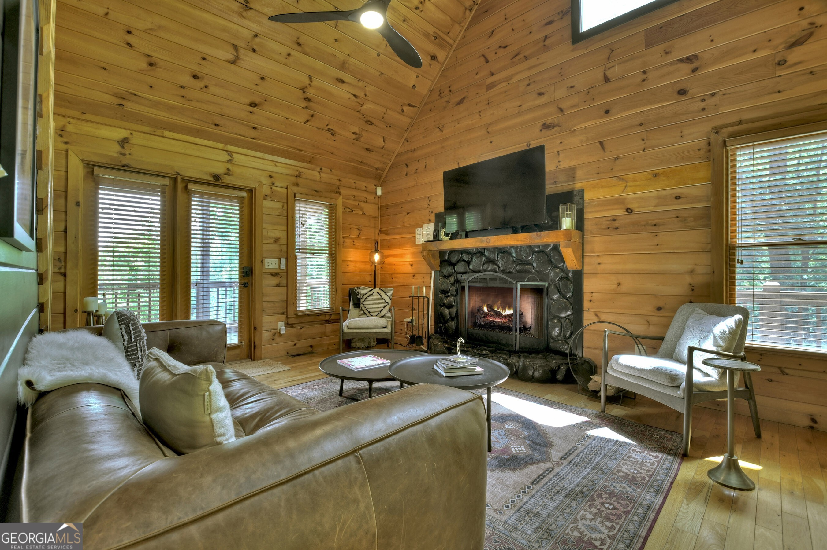 384 Mountain Highlands CT