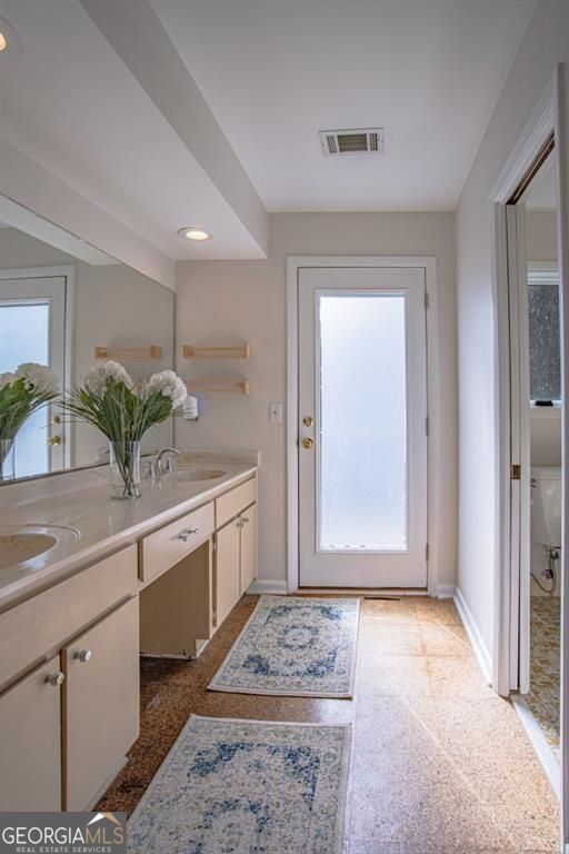 Roswell, Georgia 30076, United States, 4 Bedrooms Bedrooms, ,3 BathroomsBathrooms,Residential,Active,249957