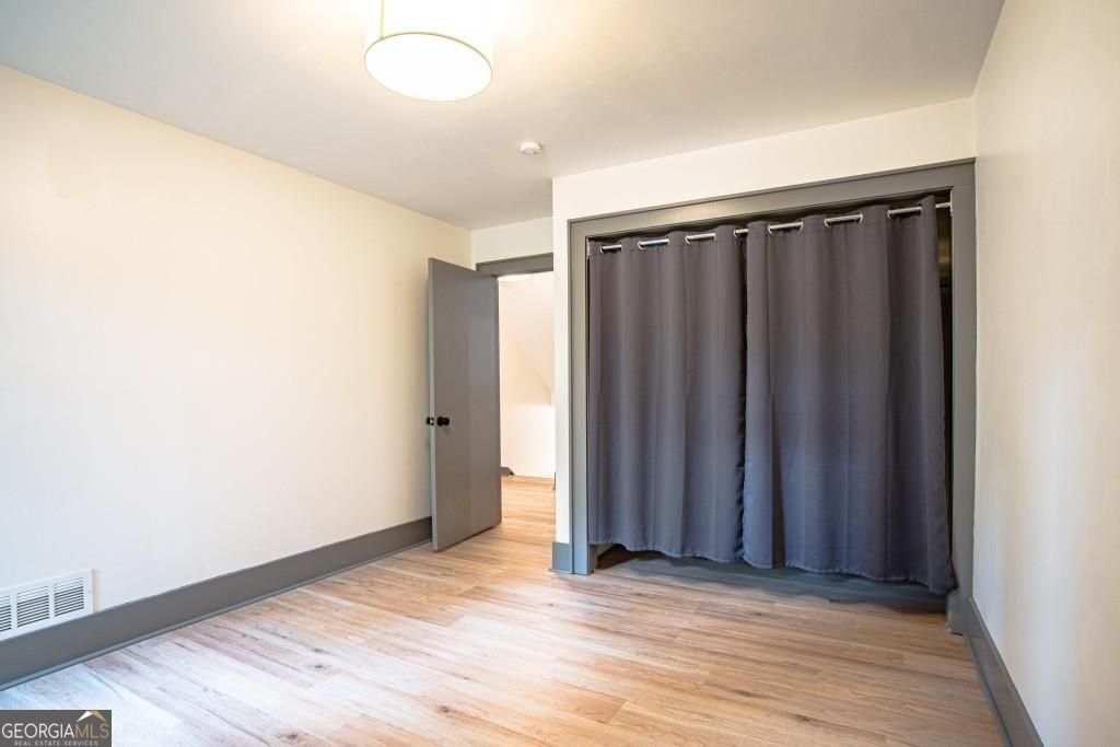 Roswell, Georgia 30076, United States, 4 Bedrooms Bedrooms, ,3 BathroomsBathrooms,Residential,Active,249957