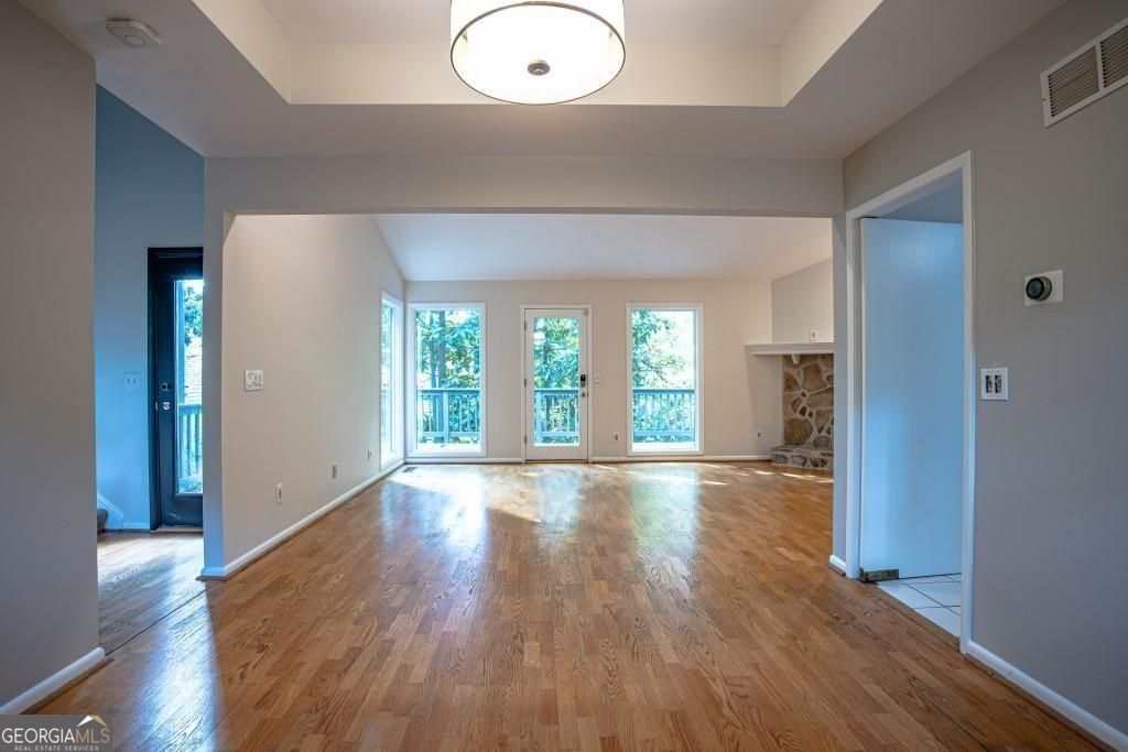 Roswell, Georgia 30076, United States, 4 Bedrooms Bedrooms, ,3 BathroomsBathrooms,Residential,Active,249957