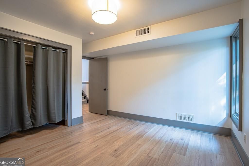 Roswell, Georgia 30076, United States, 4 Bedrooms Bedrooms, ,3 BathroomsBathrooms,Residential,Active,249957