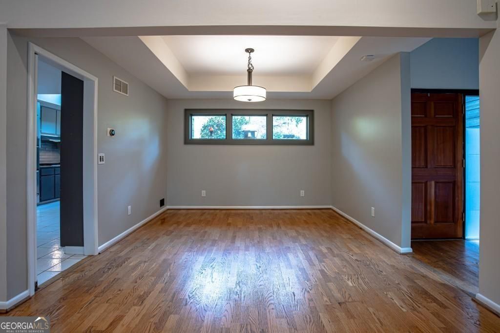 Roswell, Georgia 30076, United States, 4 Bedrooms Bedrooms, ,3 BathroomsBathrooms,Residential,Active,249957