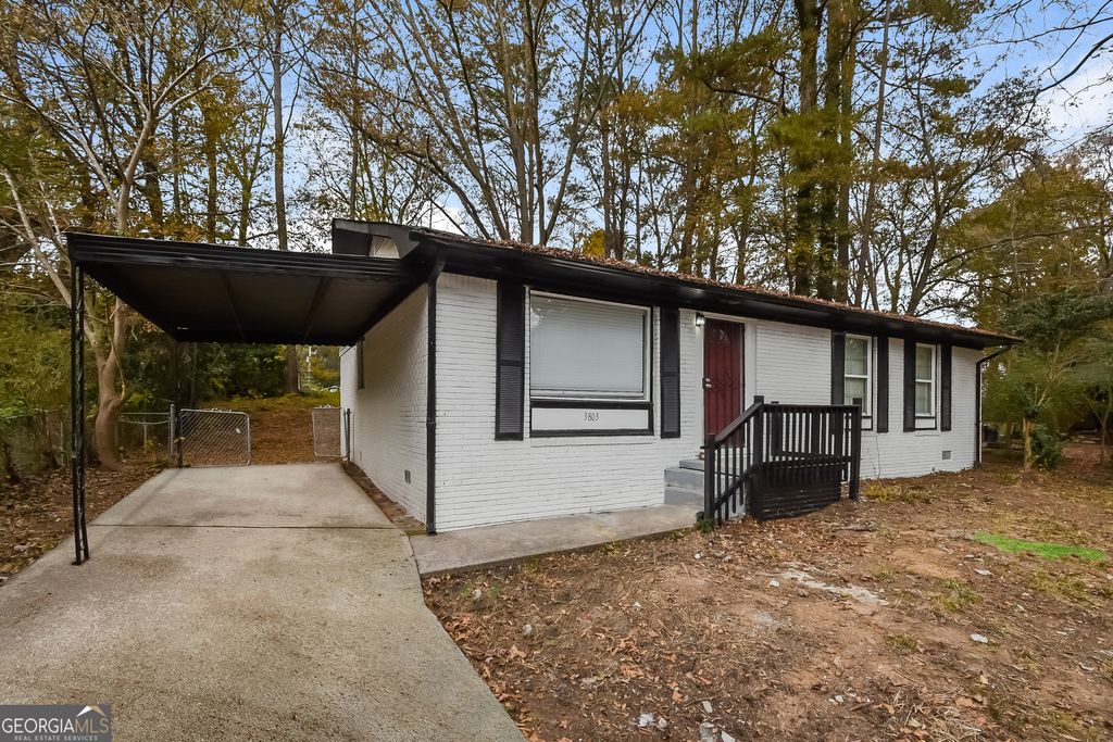 Photo of 3803 Bakers Ferry Road SW, Atlanta, GA 30331 (MLS # 10650218)