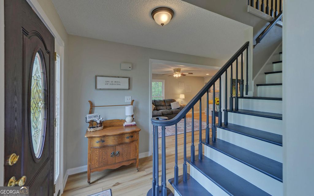 Photo of 62 Crawford Manor Drive, Toccoa, GA 30577 (MLS # 10736130)