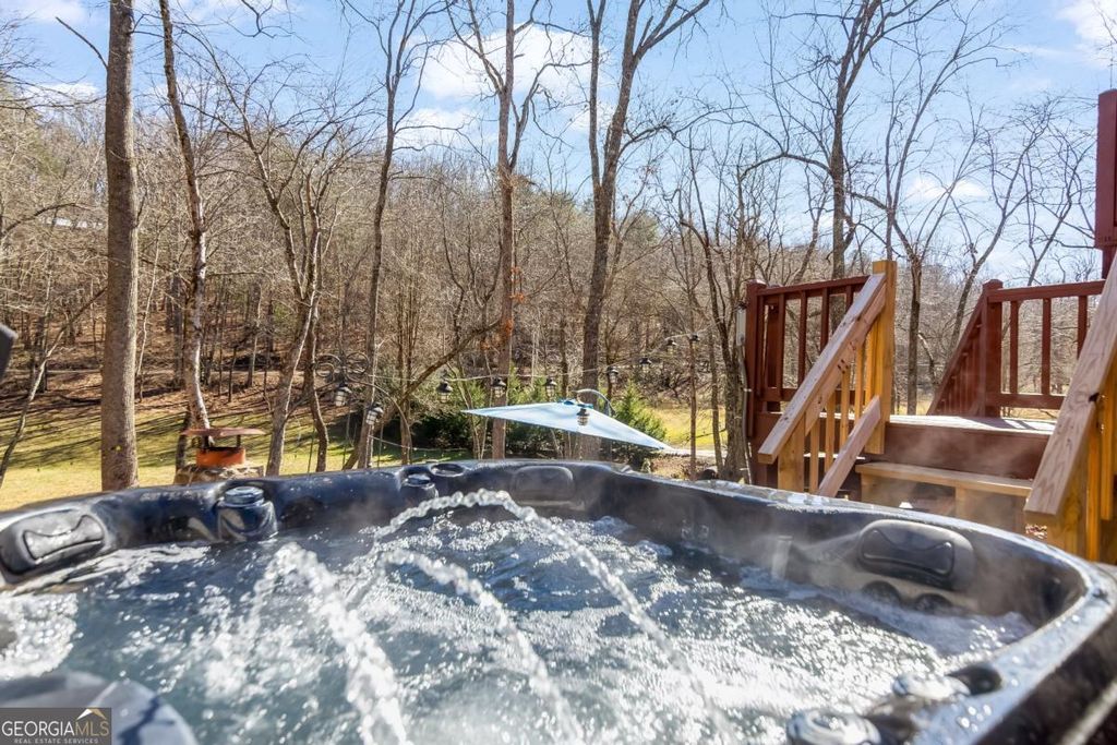 Photo of 28 Wood Lane, Blue Ridge, GA 30513 (MLS # 10689610)