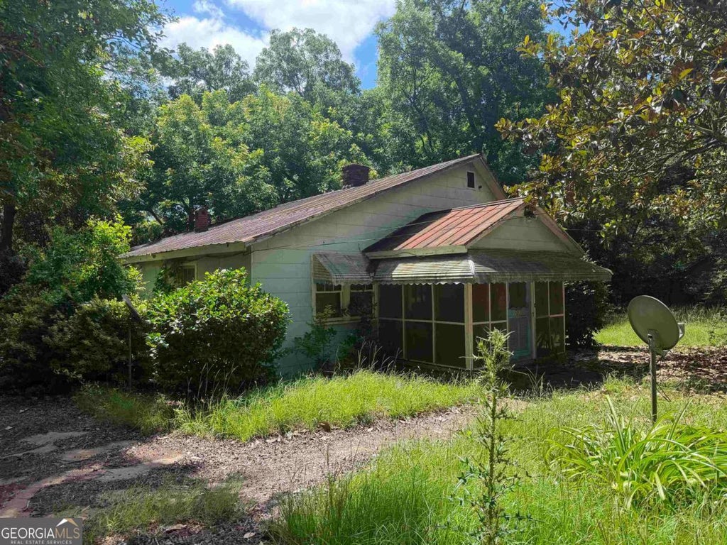 Photo of 102 Mulberry Street, Greensboro, GA 30642 (MLS # 10791639)