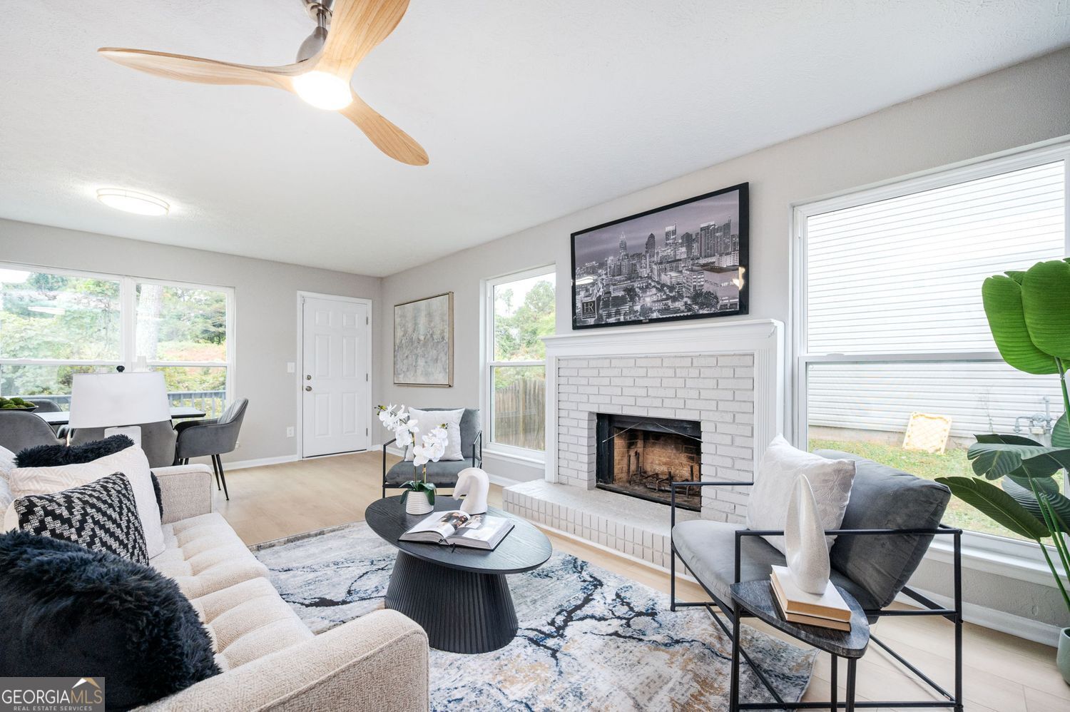 Decatur, Georgia 30035, United States, 4 Bedrooms Bedrooms, ,3 BathroomsBathrooms,Residential,Pending,236126