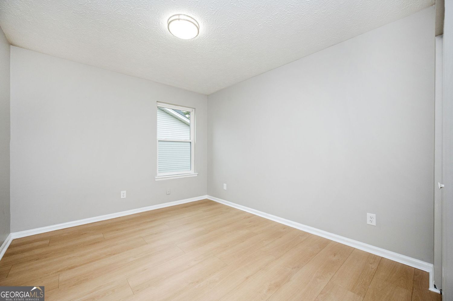 Decatur, Georgia 30035, United States, 4 Bedrooms Bedrooms, ,3 BathroomsBathrooms,Residential,Pending,236126