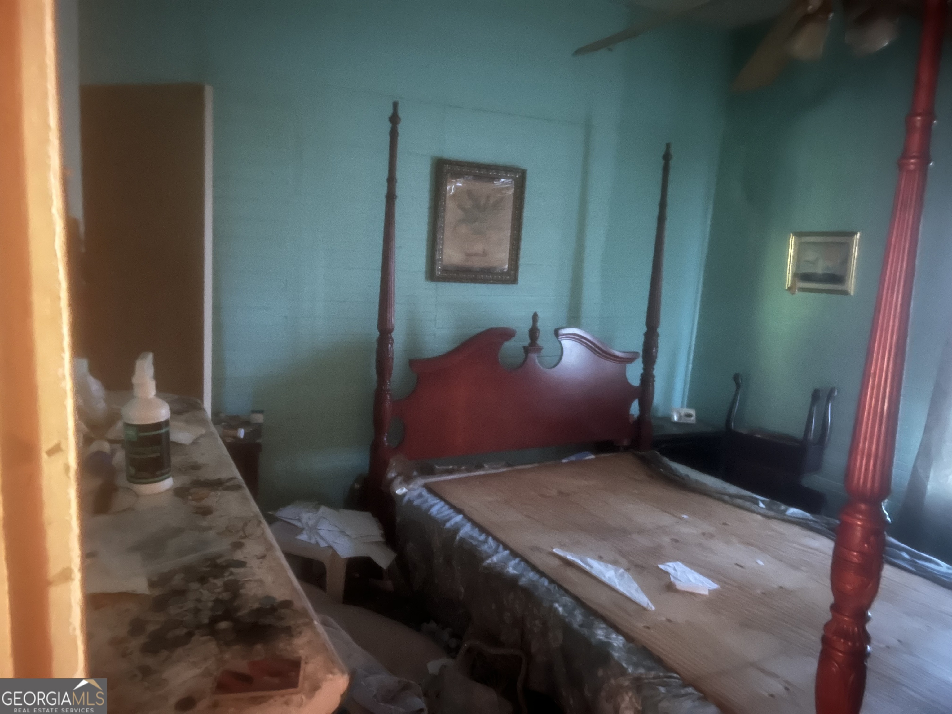 1712 Martin Luther King DR