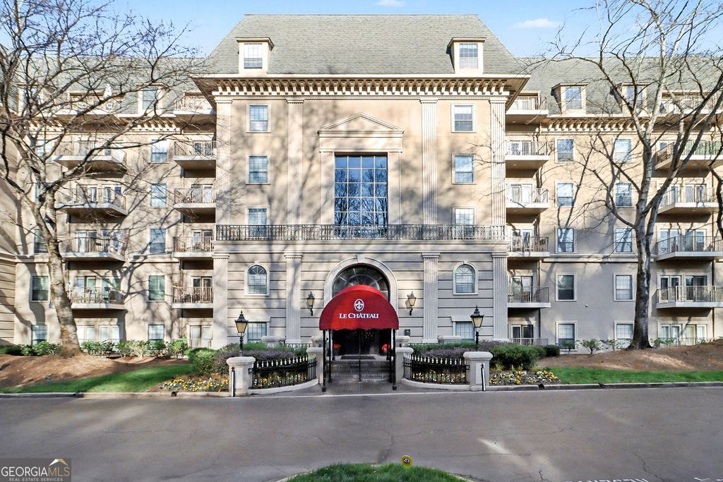 Photo of 2865 Lenox Road NE #111, Atlanta, GA 30324 (MLS # 10664887)