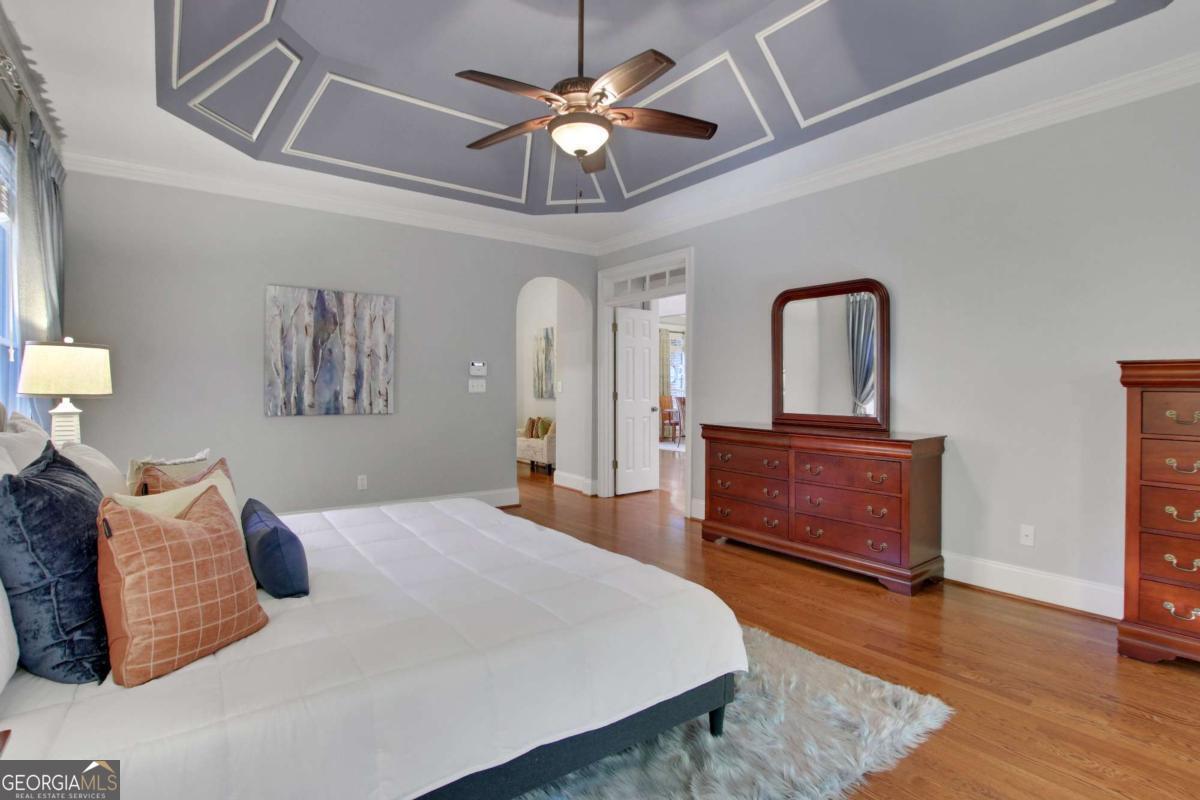 Woodbridge at Hamilton Lake - Residential