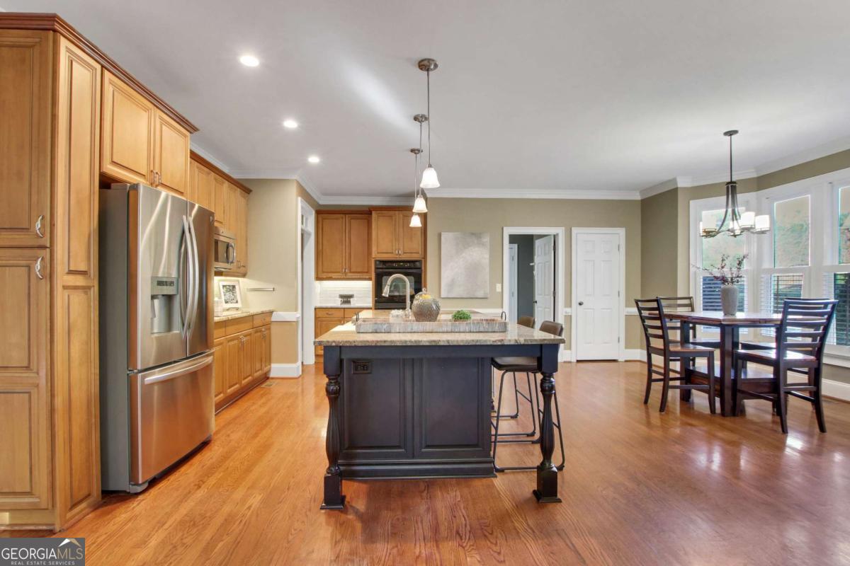 Woodbridge at Hamilton Lake - Residential