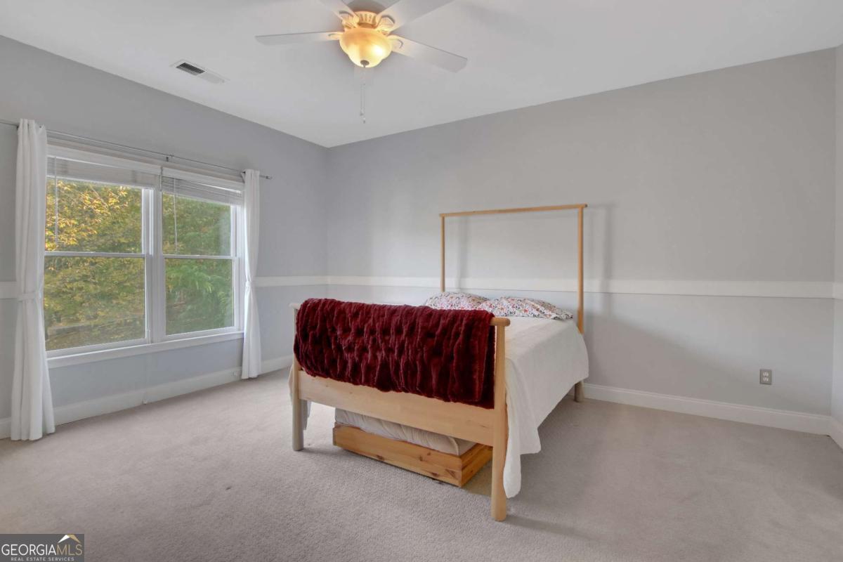 Woodbridge at Hamilton Lake - Residential