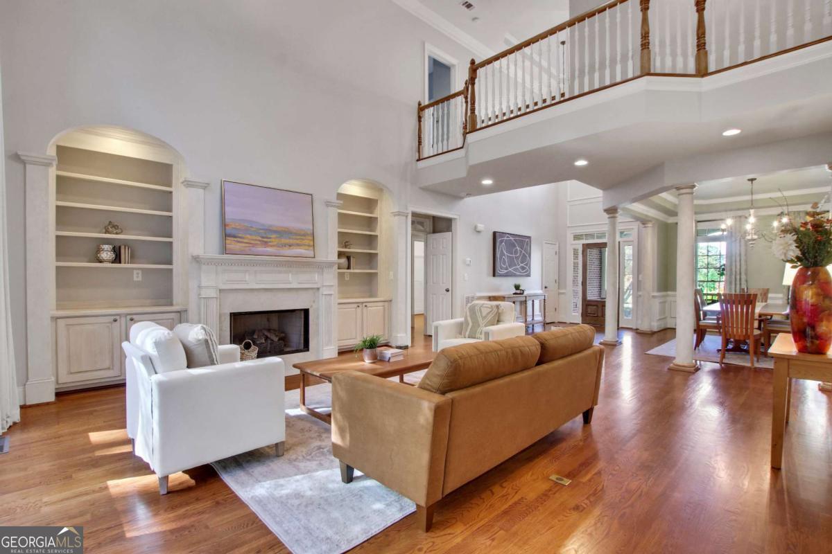 Woodbridge at Hamilton Lake - Residential