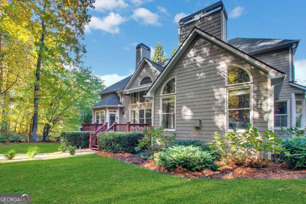 Woodbridge at Hamilton Lake - Residential