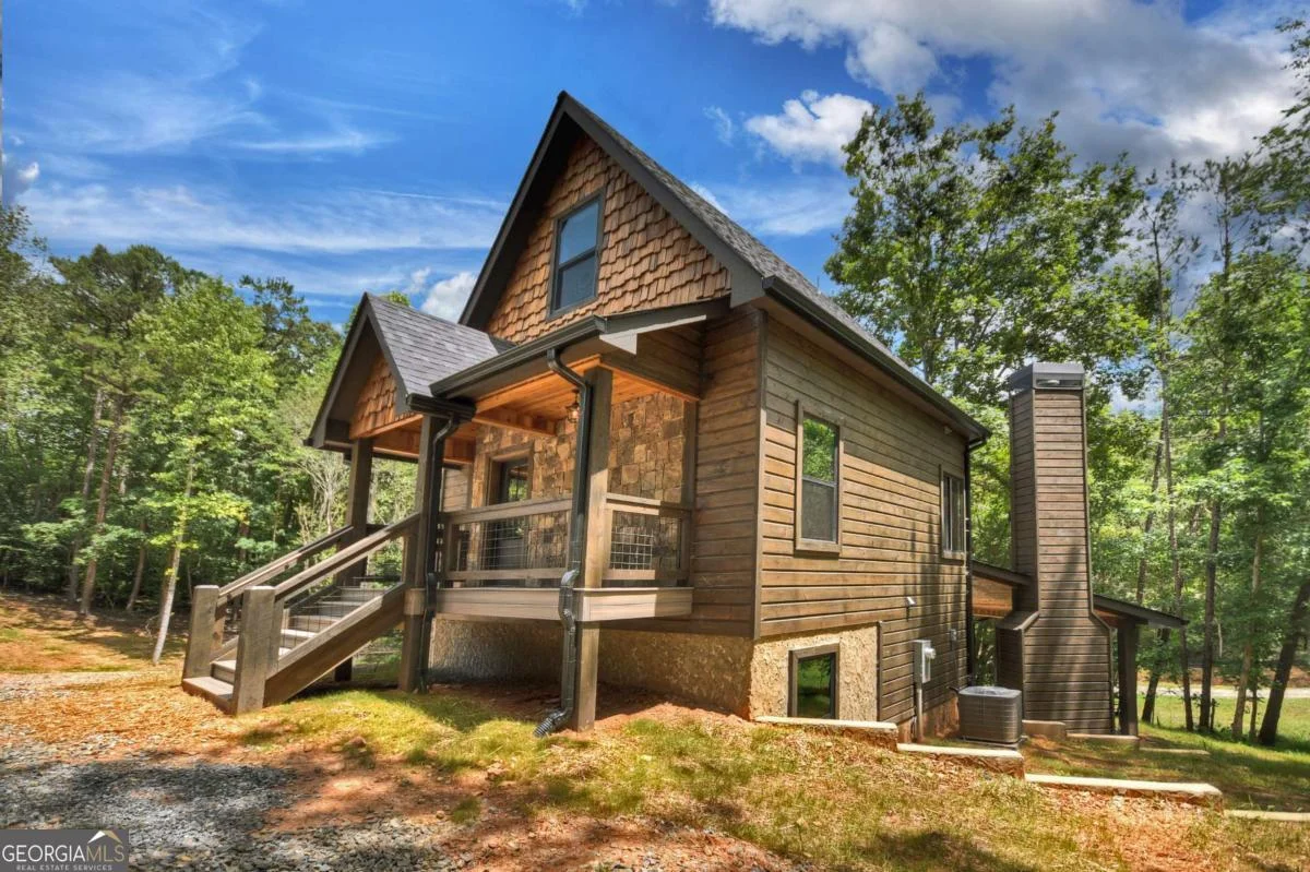107 Dogwood Hills Way