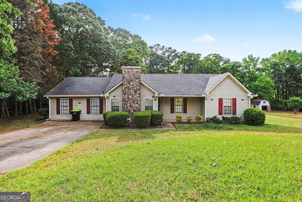 Photo of 11553 Matthews Trail, Hampton, GA 30228 (MLS # 10753400)