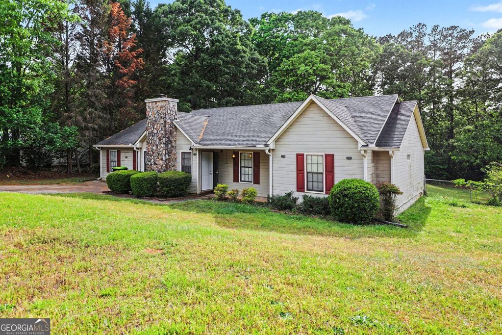 Photo of 11553 Matthews Trail, Hampton, GA 30228 (MLS # 10753400)