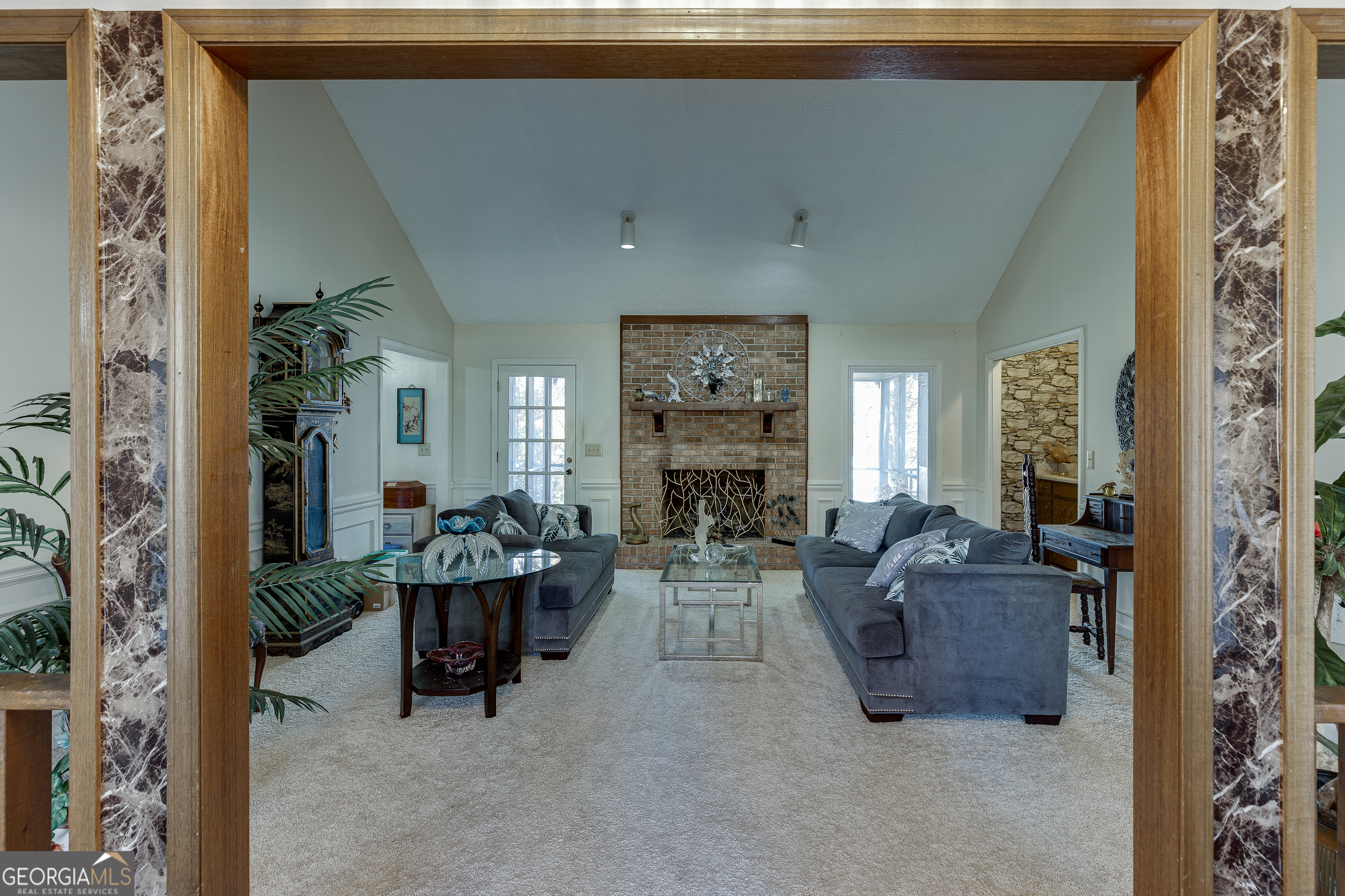 Summit Chase - Residential