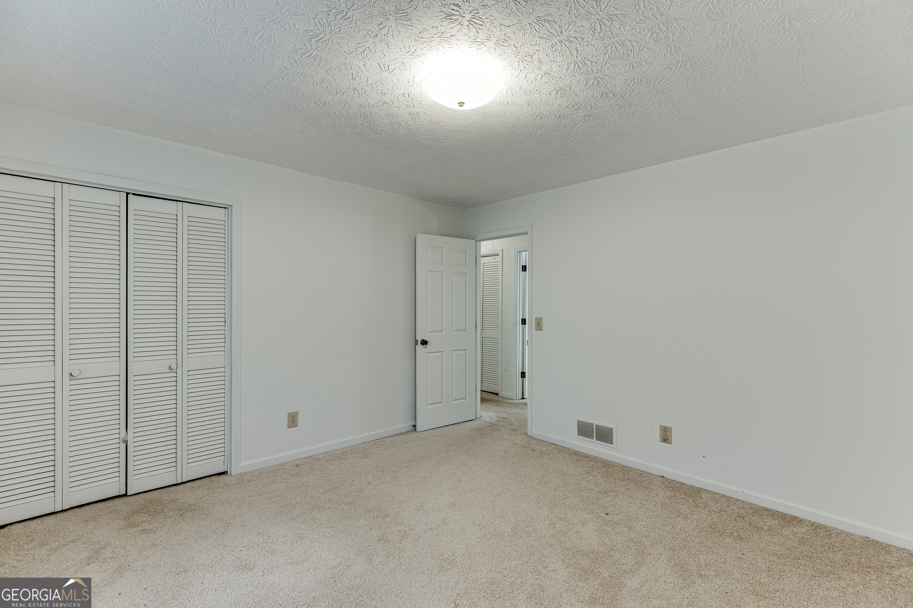 Summit Chase - Residential