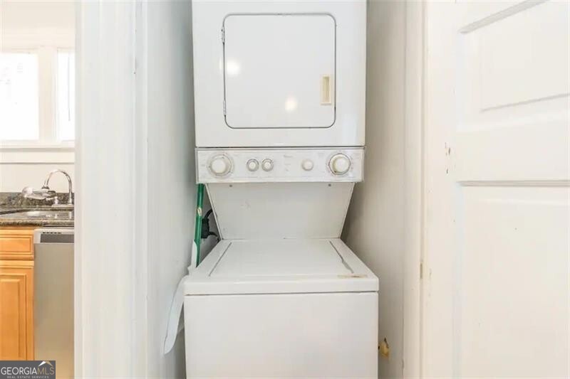 Atlanta, Georgia 30308, United States, 2 Bedrooms Bedrooms, ,1 BathroomBathrooms,Residential,Active,20867