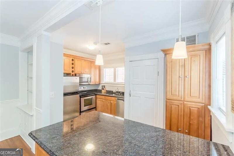 Atlanta, Georgia 30308, United States, 2 Bedrooms Bedrooms, ,1 BathroomBathrooms,Residential,Active,20867