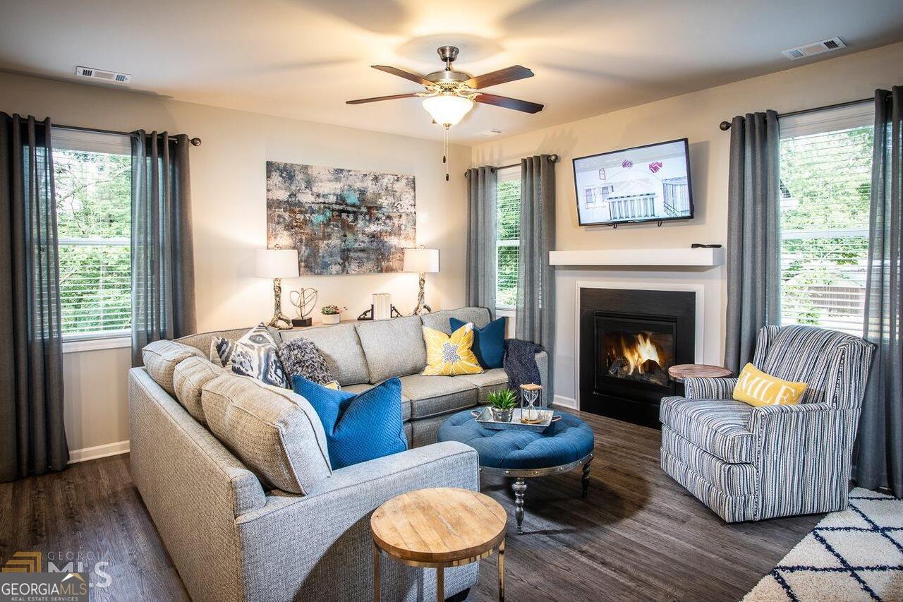 3007 Creekside Overlook WAY