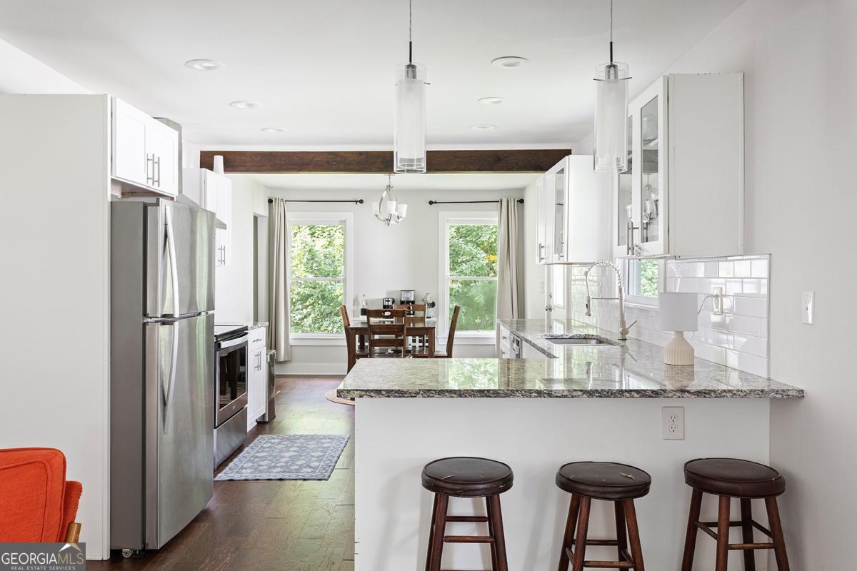 2280 Larchwood RD SW