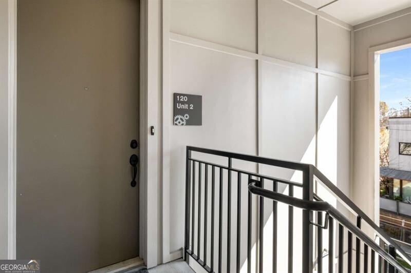 120 Beardon CIR SE 2