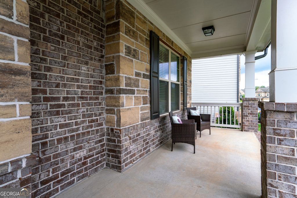 Photo of 6898 Lancaster Crossing, Flowery Branch, GA 30542 (MLS # 10658036)