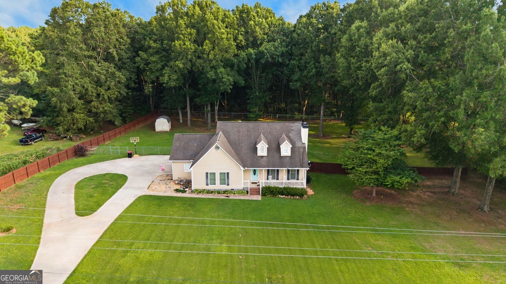 Photo of 304 Gresham Road, Zebulon, GA 30295 (MLS # 10814499)