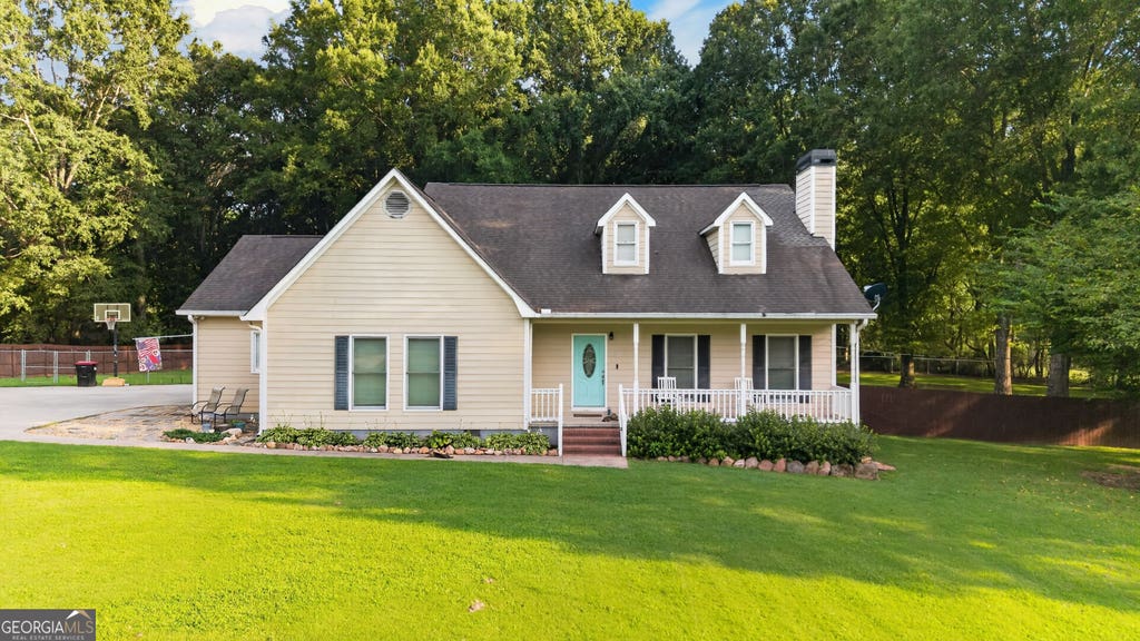 Photo of 304 Gresham Road, Zebulon, GA 30295 (MLS # 10814499)