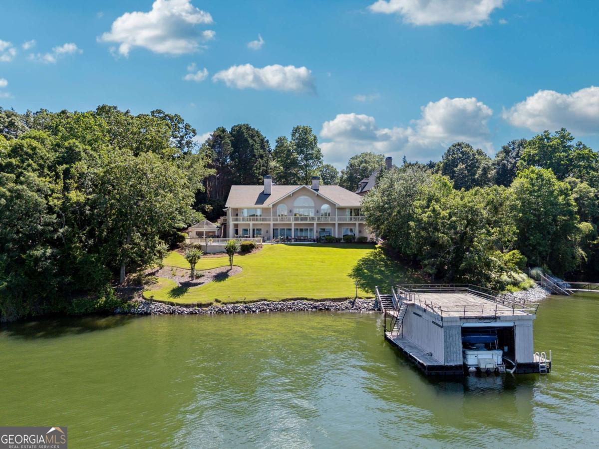 2917 Pointe DR