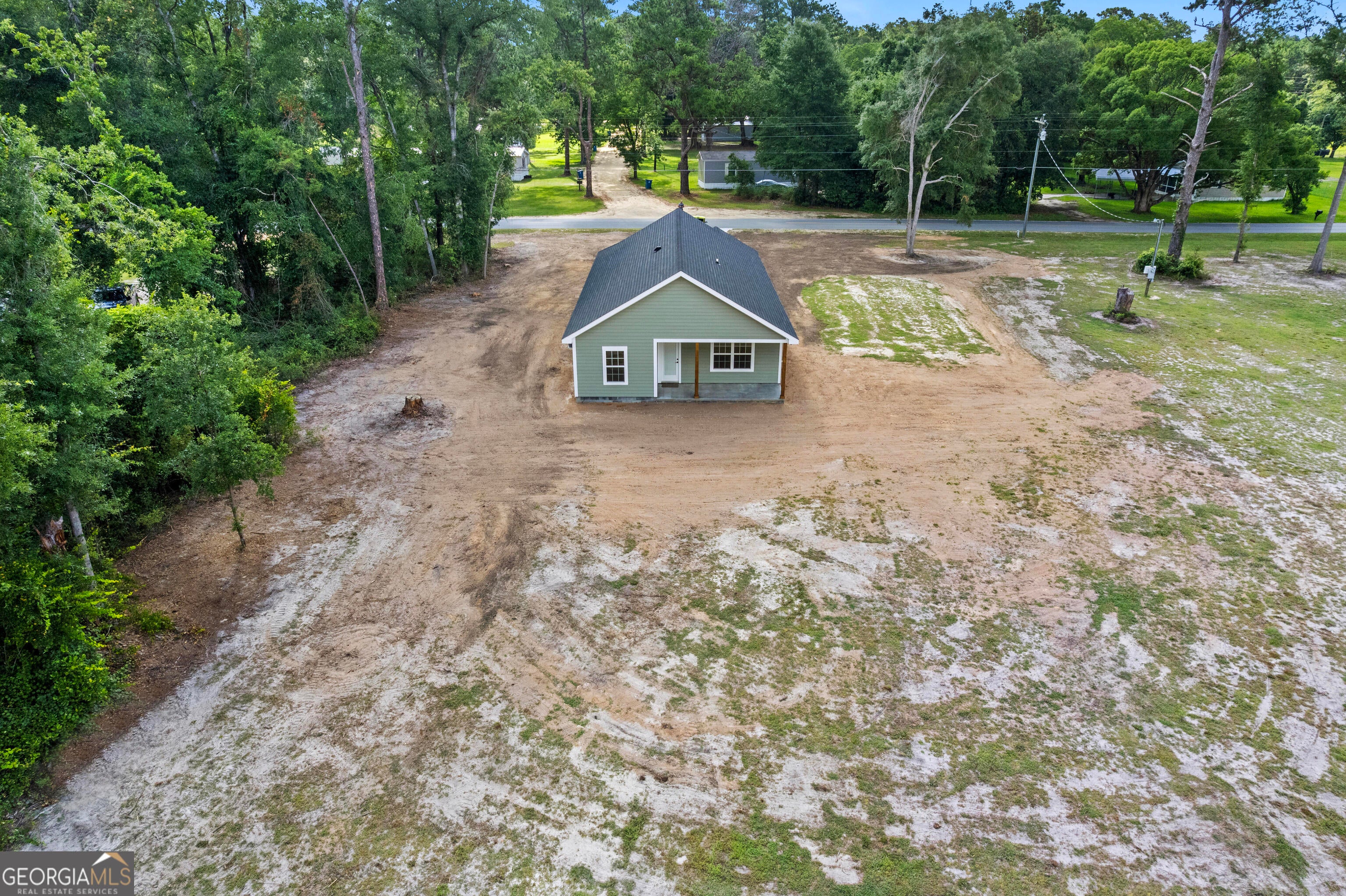 93 Riverside DR