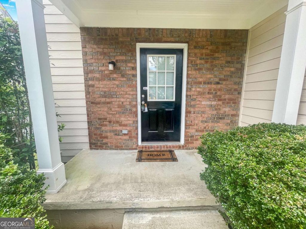 Photo of 140 Calborne Court, Johns Creek, GA 30005 (MLS # 10735240)