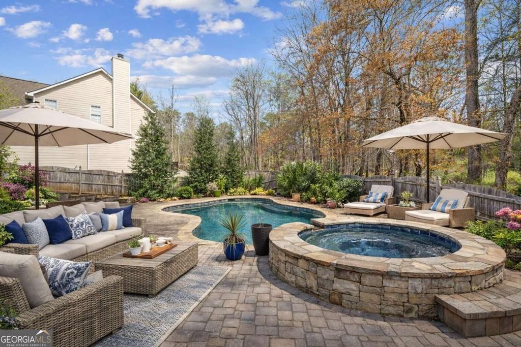 Photo of 1041 Bonaventure Way, Lawrenceville, GA 30044 (MLS # 10714253)