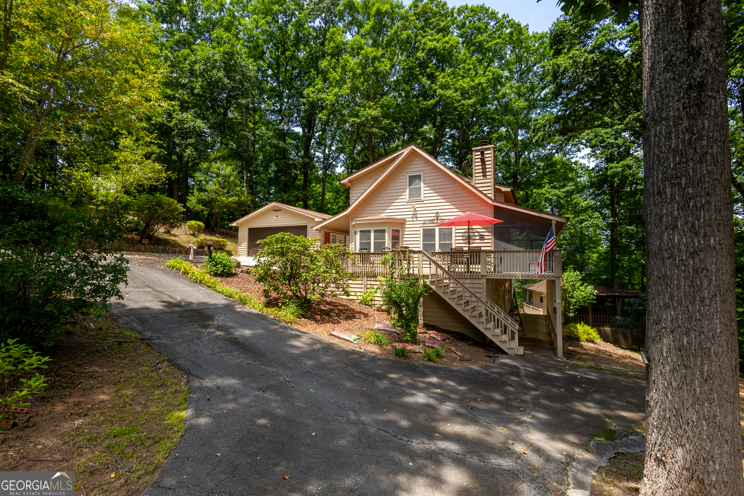 14 Summit RD