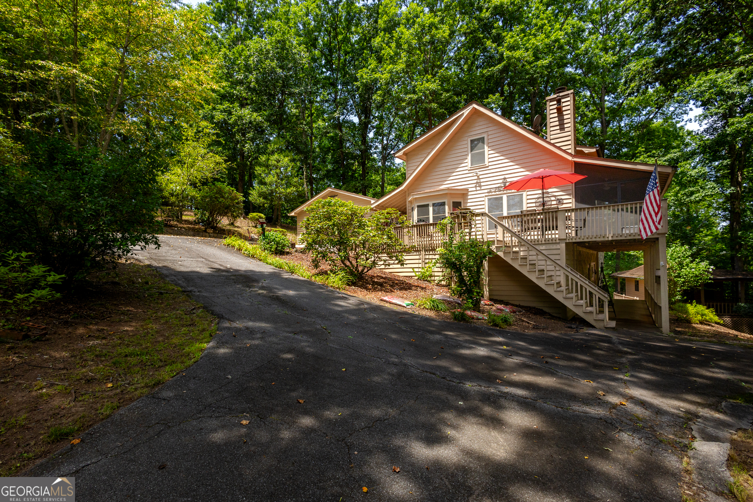 14 Summit RD